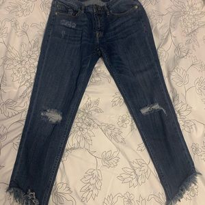 Women’s Distressed Vigoss Skinny Jeans